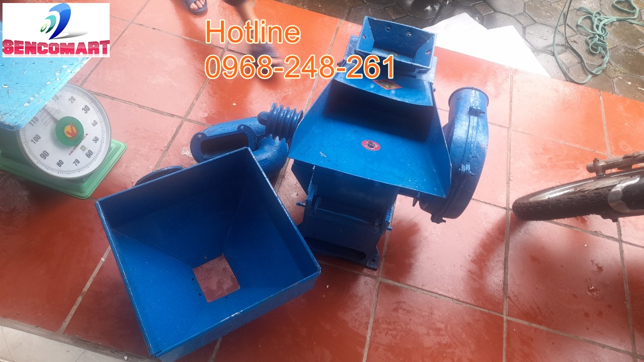 Máy nghiền thức ăn chăn nuôi 12 búa - nghiền ngô, khoai