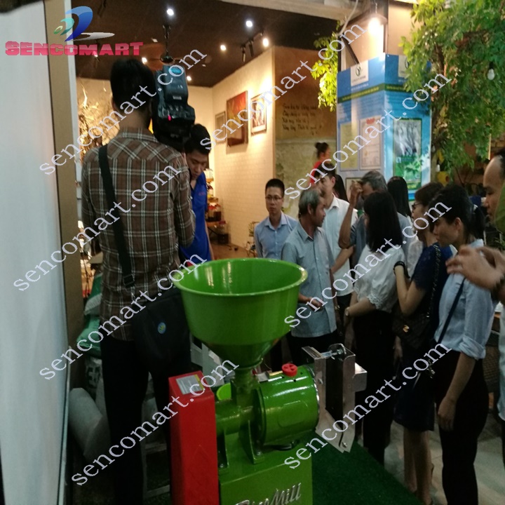 Máy Xát Gạo Gia Đình SENCOMART Nhỏ Gọn Và Tiện Dụng-SCM02