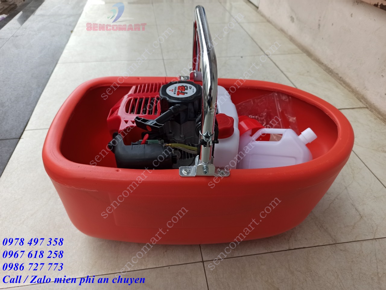 Máy bơm nước dạng thuyền. Máy bơm nước thả nổi động cơ 2 thì Mitsubishi TB43