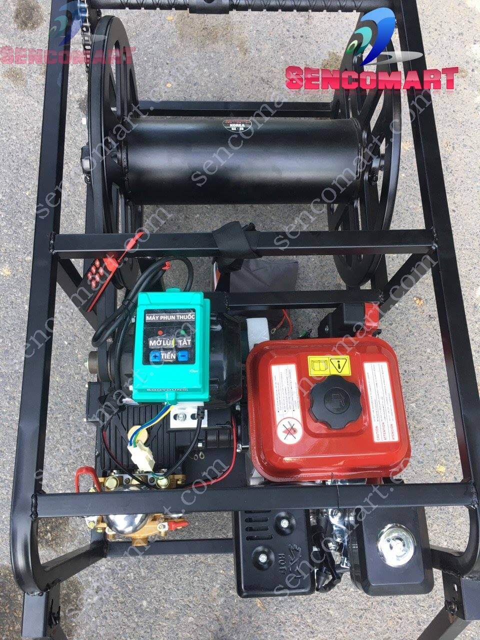 Máy phun thuốc xe đẩy có thể lắp dây 200m, động cơ xăng