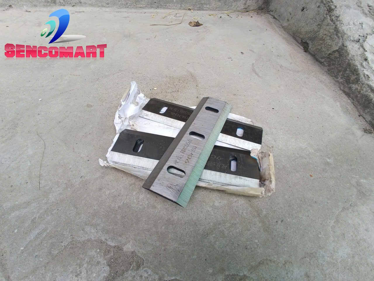 Thay Dao Máy Băm Cành Cây: Hướng dẫn chi tiết từng bước & Lưu ý quan trọng