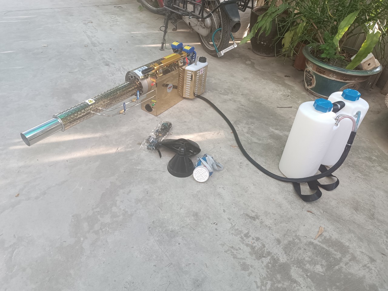 Cách pha thuốc với dung môi tạo khói như thế nào? Hướng dẫn cách pha dung môi tạo khói sử dụng máy tạo khói