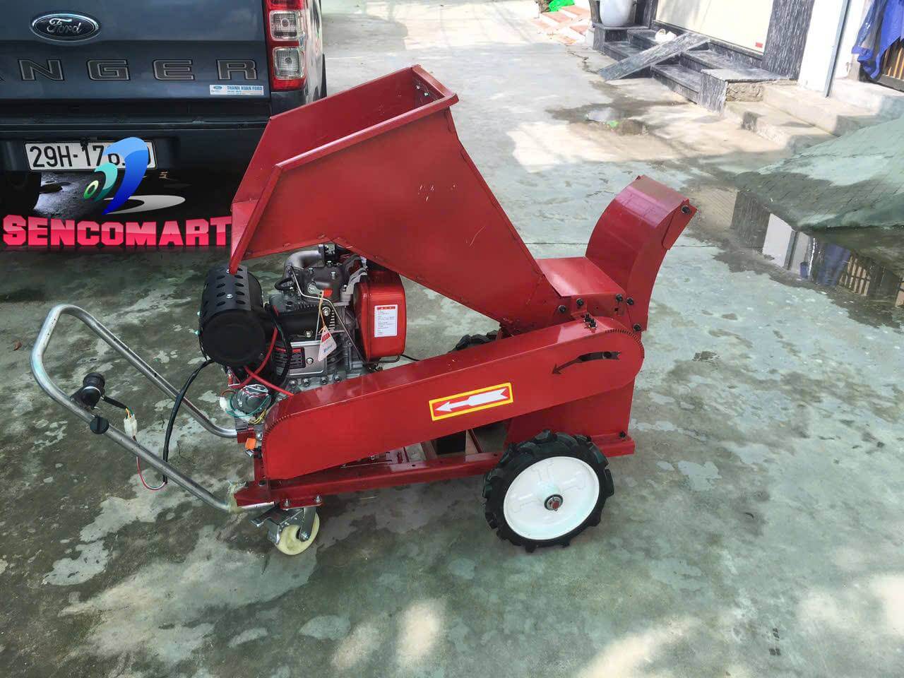 Máy băm cành cắt cành động cơ dầu chính hãng, giá tốt