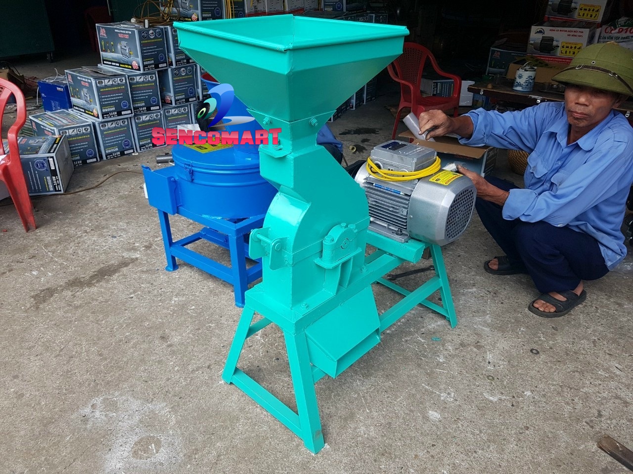 Máy Nghiền Thức Ăn Chăn Nuôi 18 Búa, Máy Nghiền Tre Cho Dúi, Nghiền Vỏ Trấu BT10