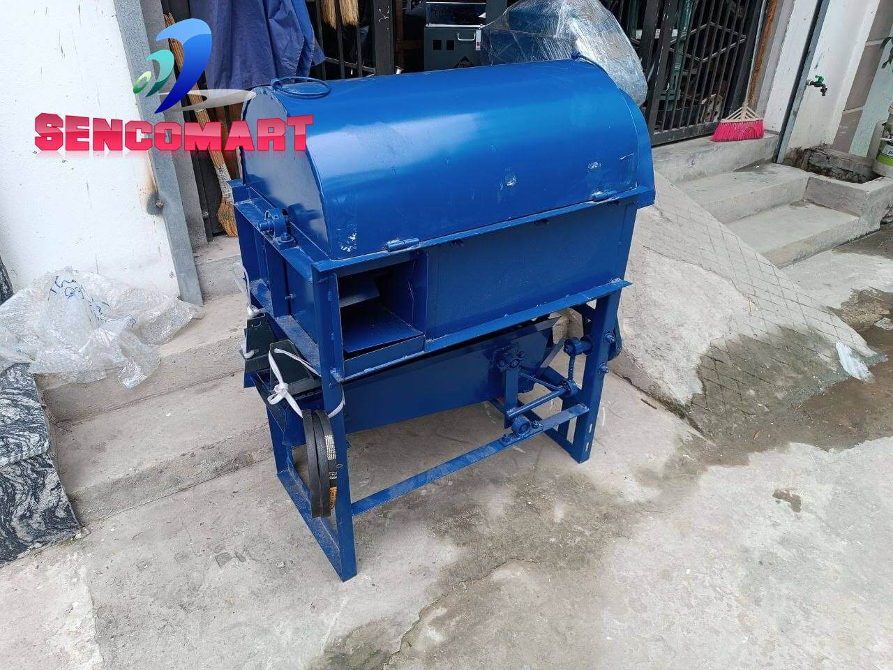 Máy Tuốt Lúa Bền Bỉ, Ít Hỏng Vặt