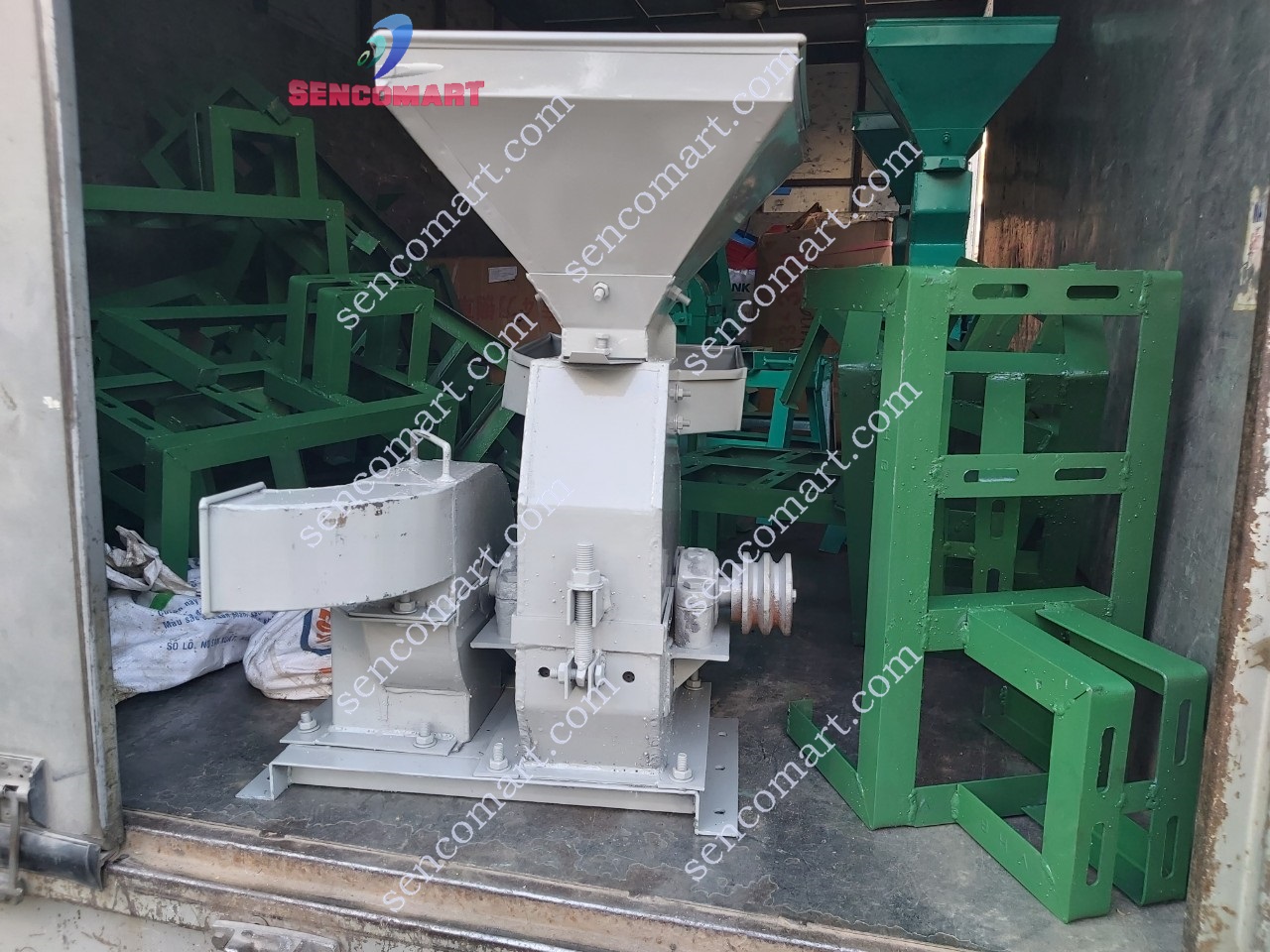 Máy nghiền thức ăn chăn nuôi 18 búa SC 12-2 ( Chưa bao gồm mô tơ)