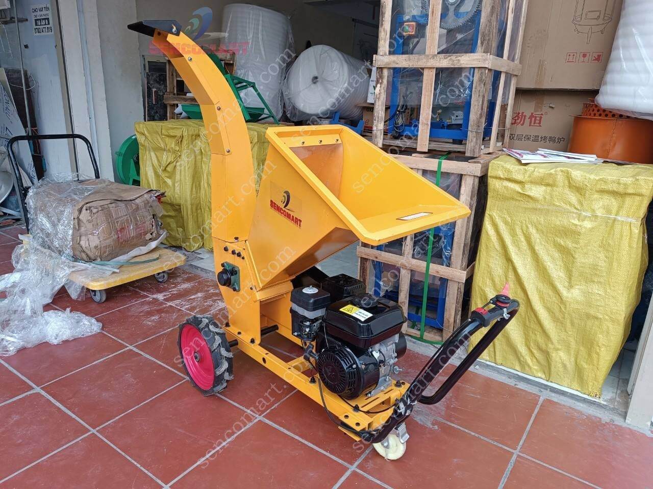 Máy băm cành thân cây ngô mini động cơ xăng Kawasaki 7hp