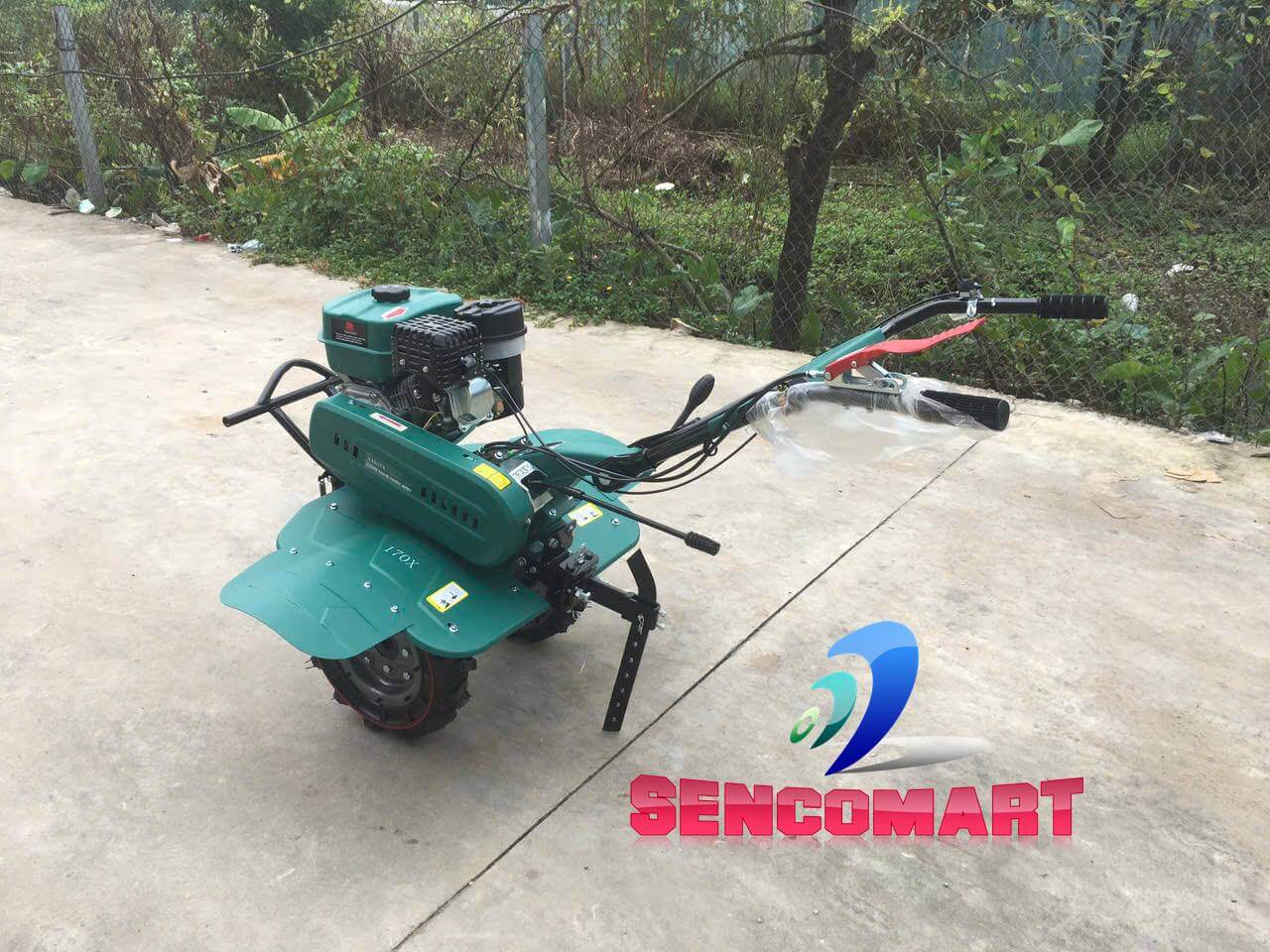 Tìm Hiểu Sức Mạnh Máy Xới Đất Mini Nakita: Động Cơ Bền Bỉ, Kết Cấu Sơn Tĩnh Điện Chắc Chắn