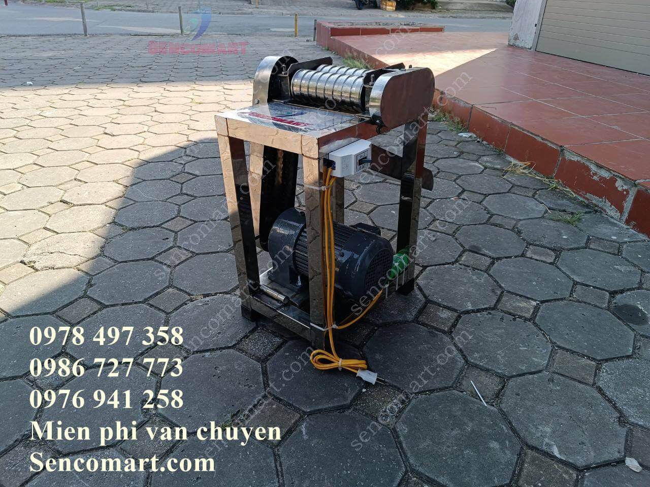 Máy cắt bánh tráng cuốn lô thép 20cm, động cơ 400w
