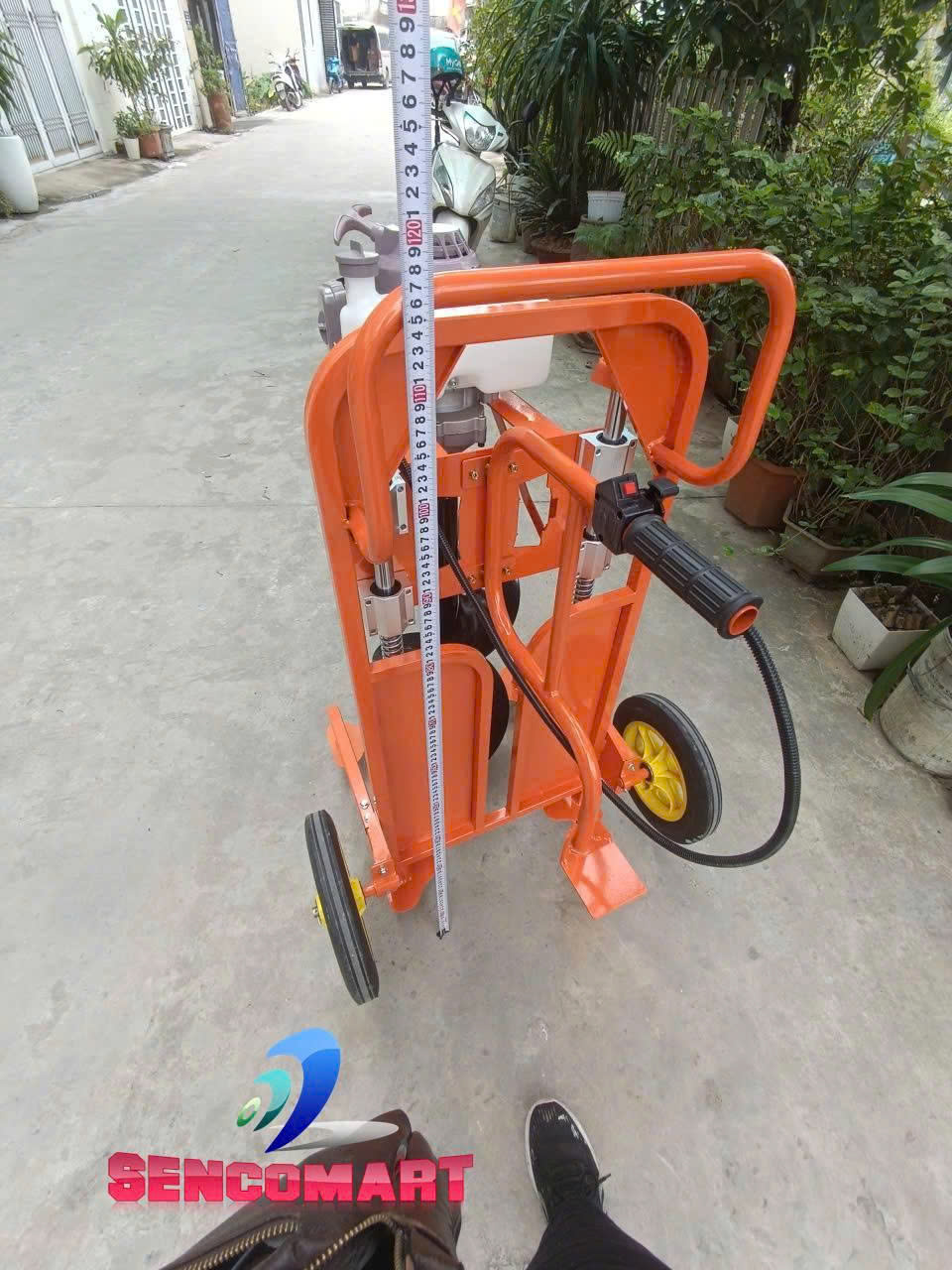 Máy khoan đất đạp bằng chân có lò xo siêu nhẹ Mitsubishi 68cc